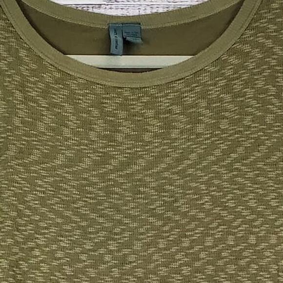 Anthropologie Left of Center Medora Thermal XS Olive Top Asymetrical Split Hem - Picture 5 of 8